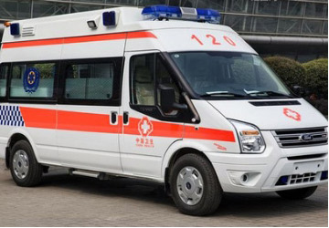 扬中市救护车租赁